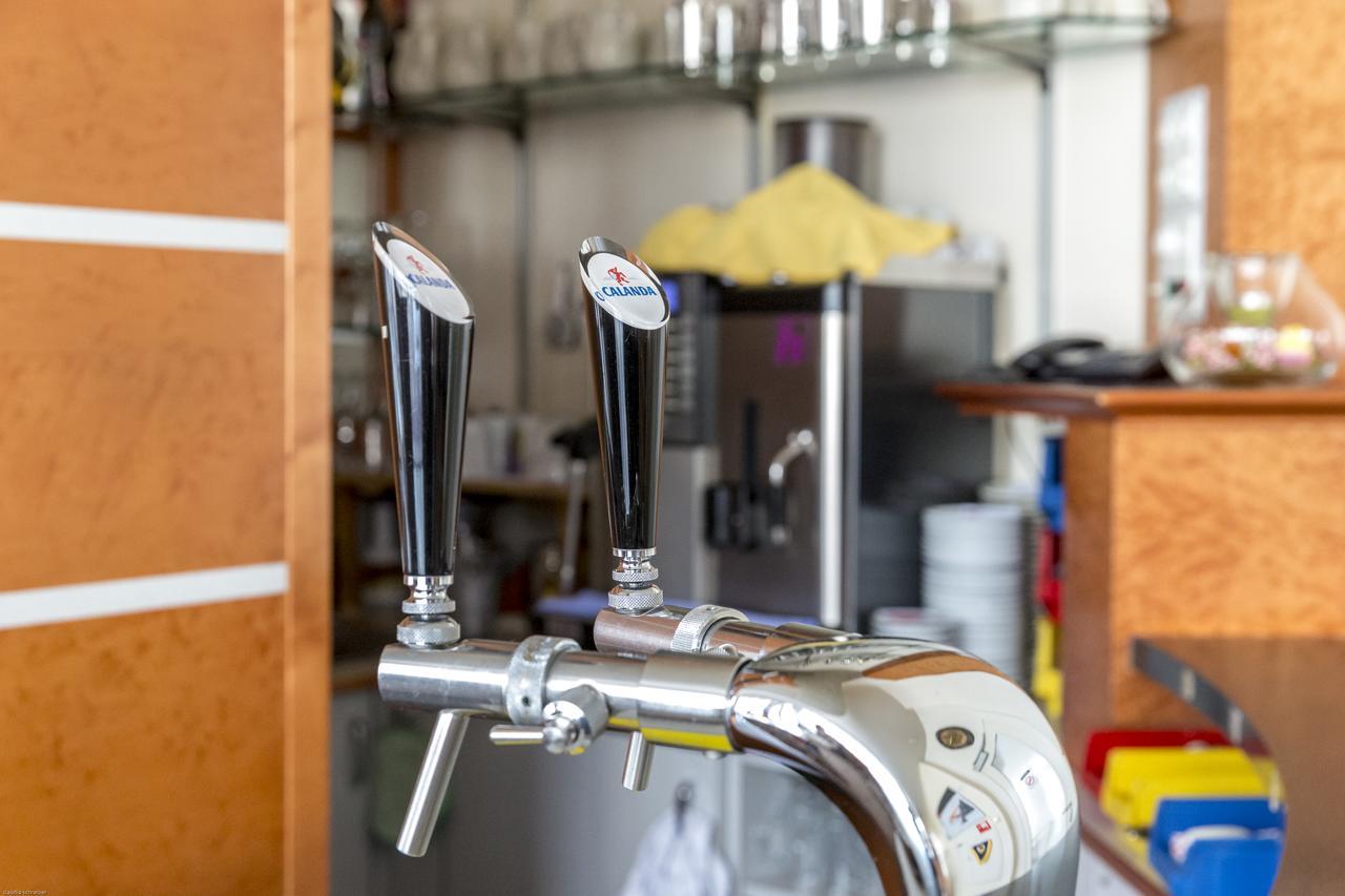 Hotel Rynach Reinach  エクステリア 写真